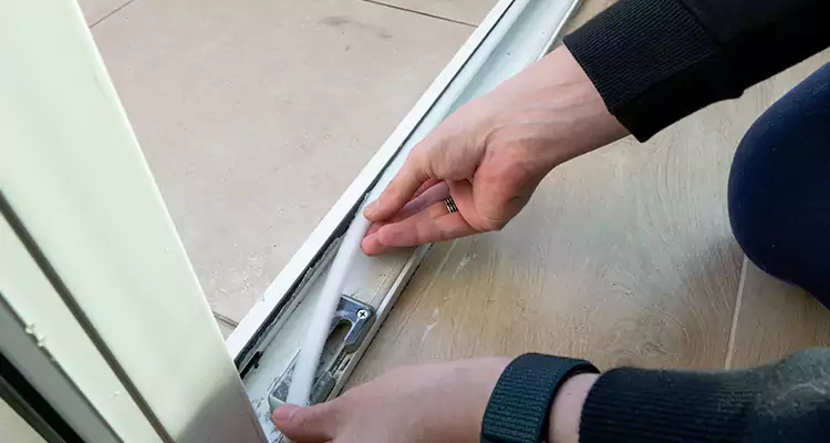 Garage Door Off Track Repair in South San Francisco, CA