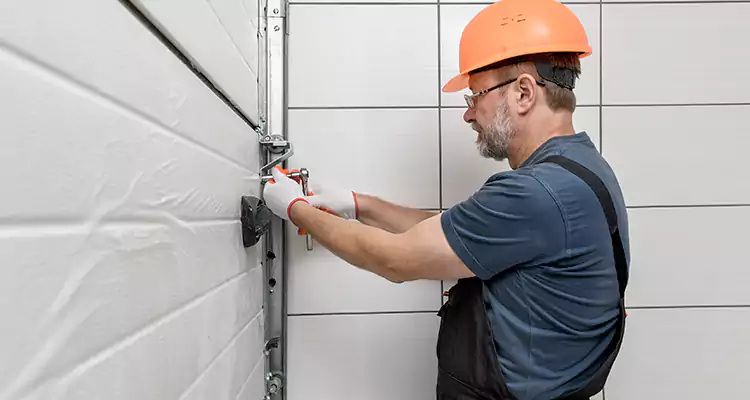 Emergency Garage Door Repair in South San Francisco, CA