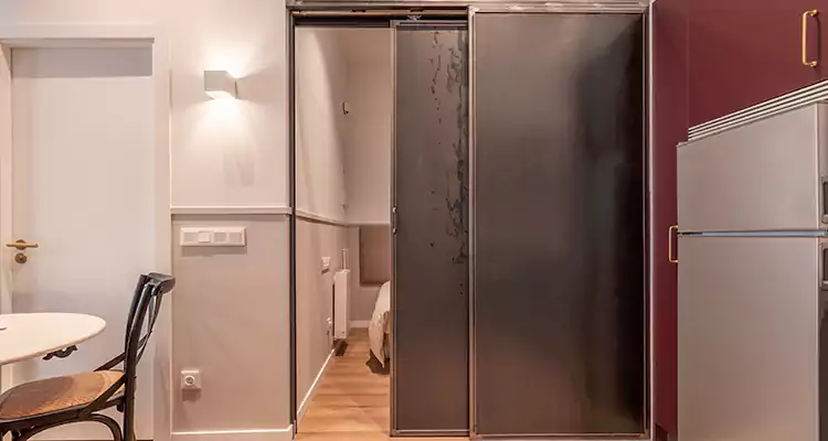 We Fix Closet Sliding Door in South San Francisco, CA 