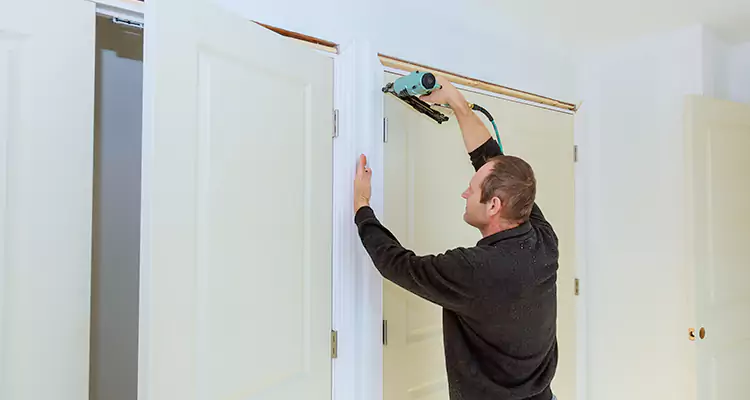 Top Rated Door Fixing ServiceFixing Garage Door Track in South San Francisco, CA