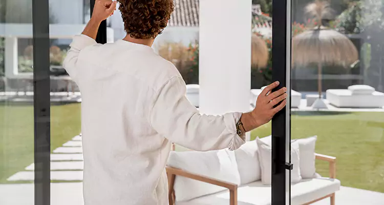 Sliding Screen Door Maintenance for Closing Issues in South San Francisco, CA